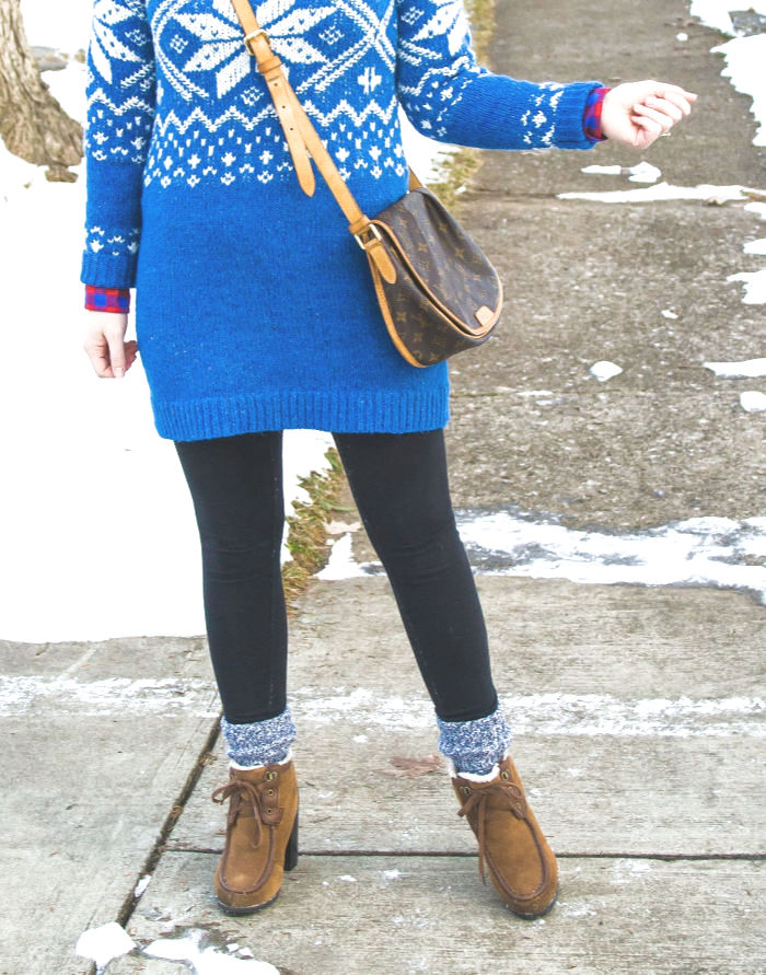 blue snowflake fair isle nordic sweater dress abercrombie & fitch preppy winter snow outfit
